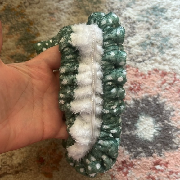 Skin Care Elastic Headband - Picture 2 of 3